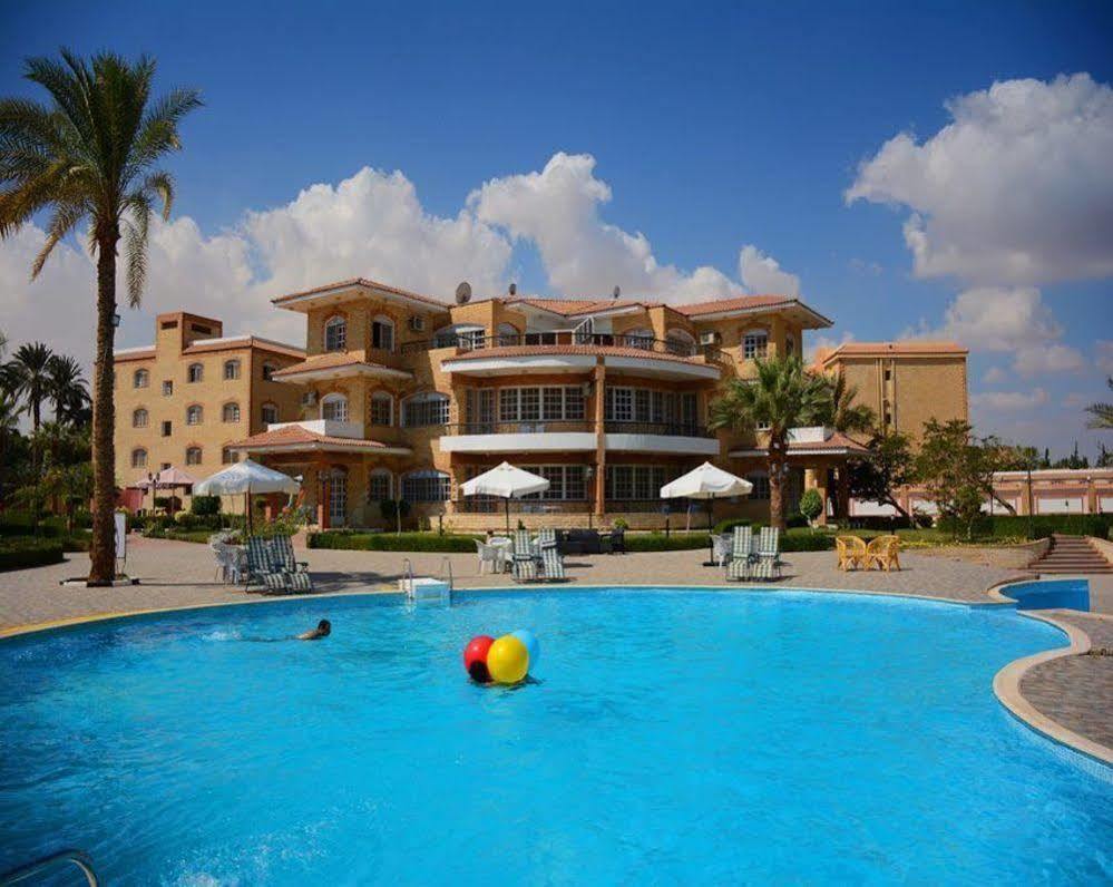 Tolip Inn Resort Fayed Exterior photo